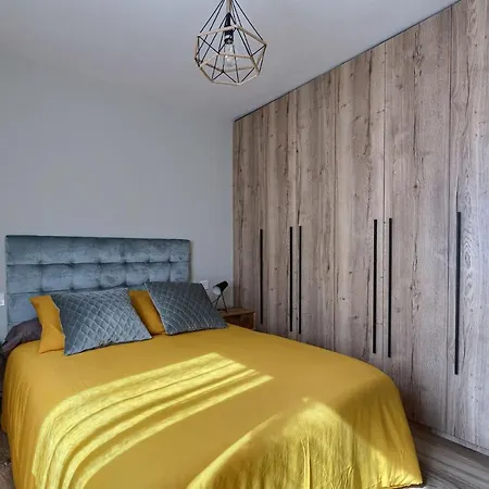 Vivienda Turistica De Diseno Elegante Apartman *